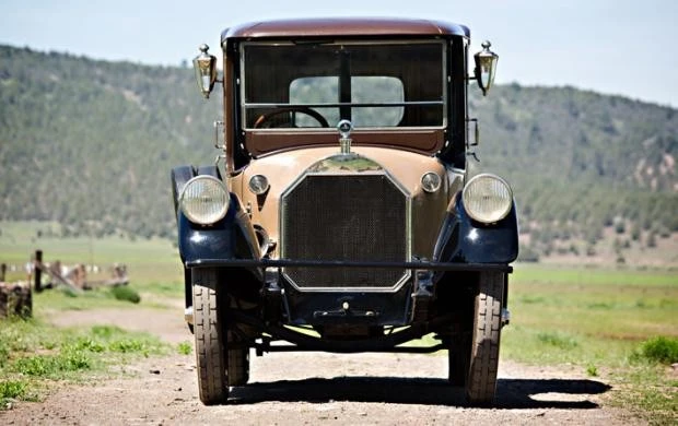 1915 Pierce-Arrow - Image 2 of 12
