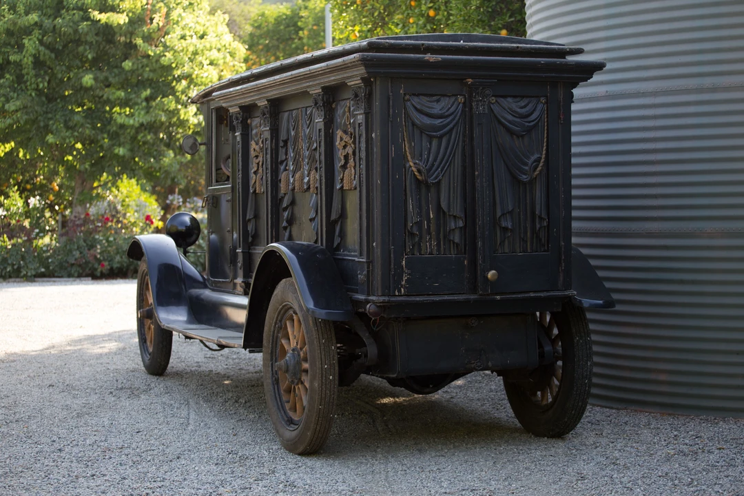 1915 Studebaker - Image 9 of 9
