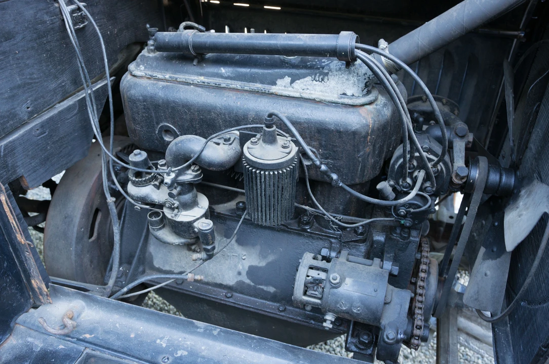 1915 Studebaker - Image 4 of 9