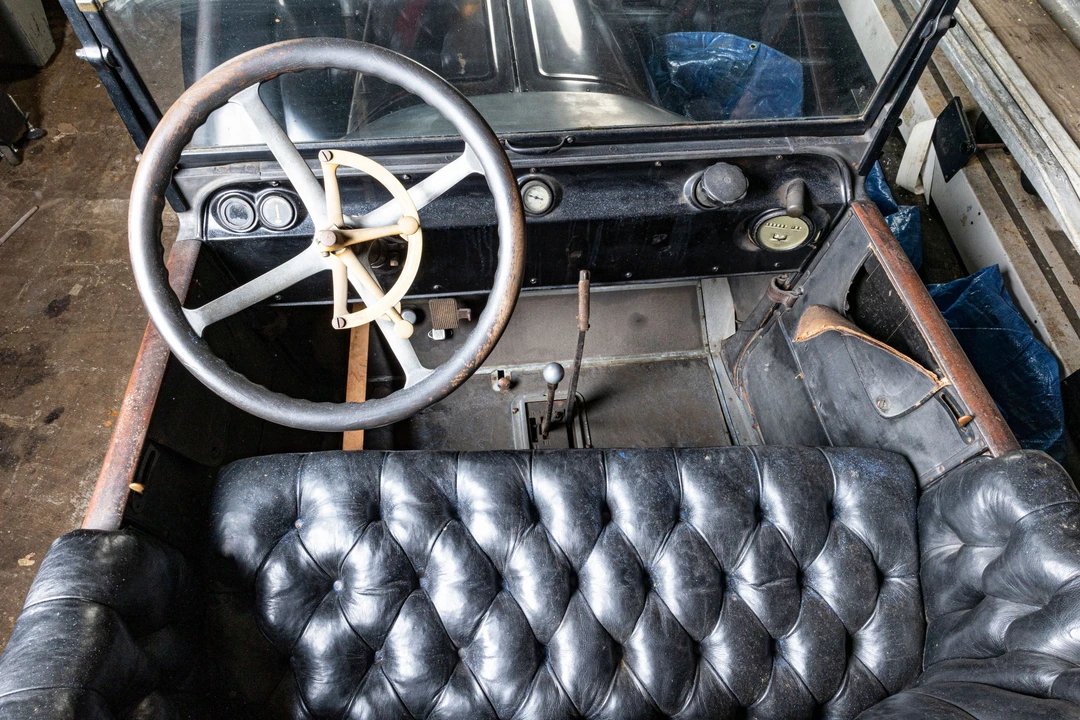 1915 Studebaker - Image 8 of 12