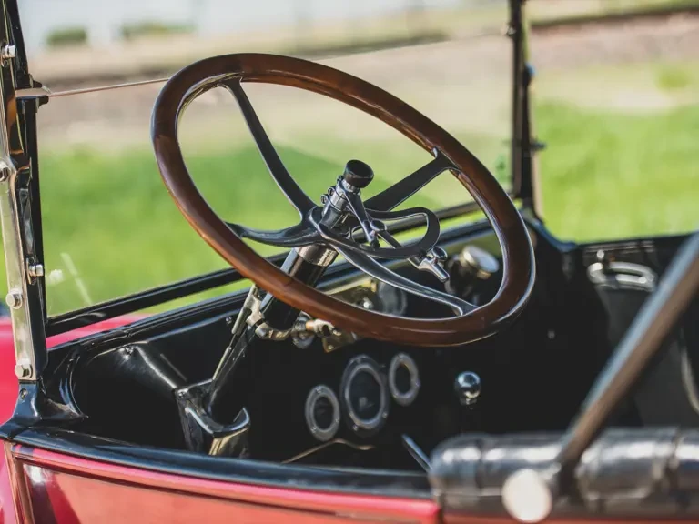 1915 Studebaker - Image 9 of 17