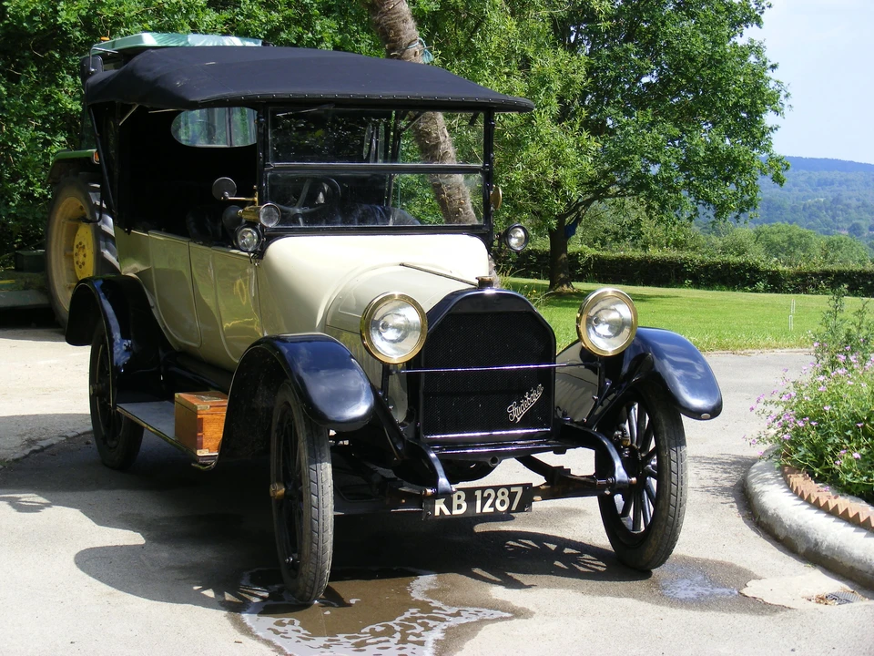 1915 Studebaker - Image 9 of 14