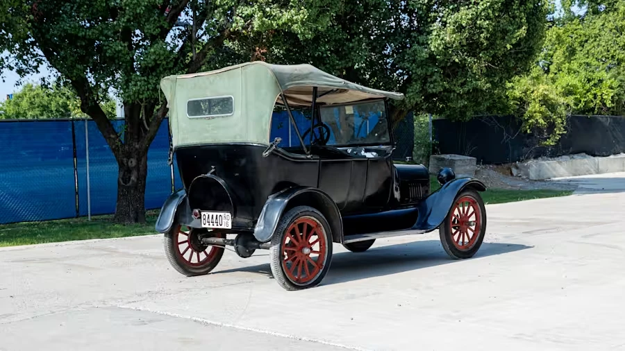1916 Chevrolet Pickup - Image 3 of 17