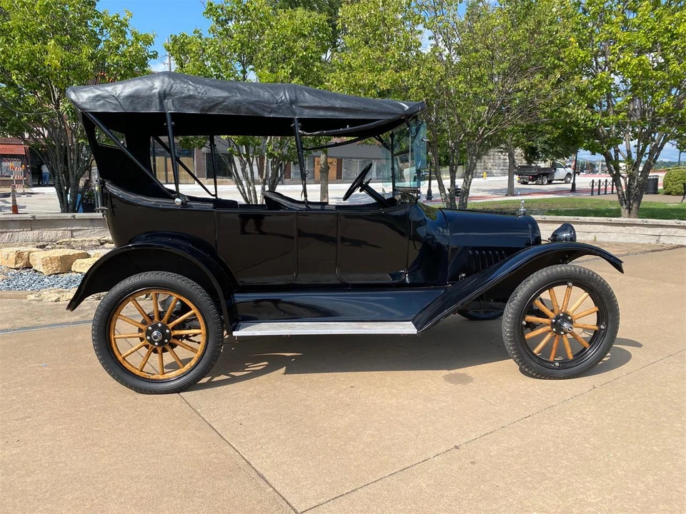 1916 Chevrolet Pickup - Image 3 of 15