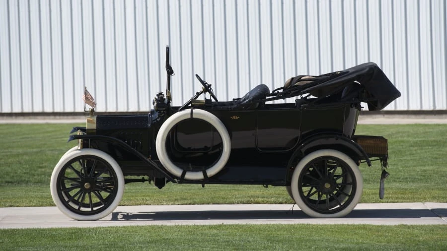 1916 Ford Model T - Image 2 of 12
