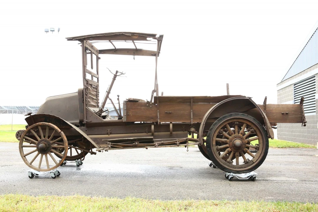 1916 International Harvester Pickup - Image 9 of 31