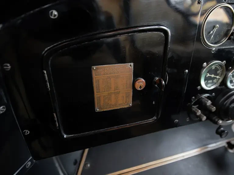 1916 Pierce-Arrow - Image 30 of 31