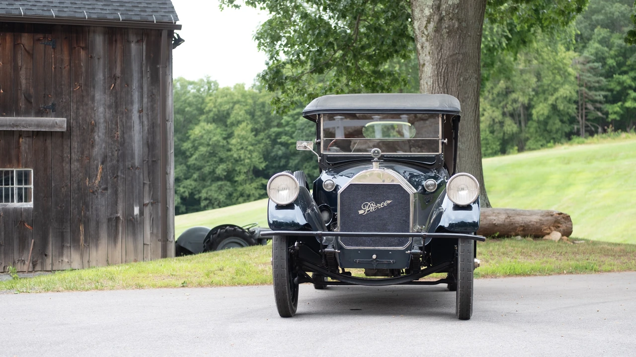 1916 Pierce-Arrow - Image 3 of 30