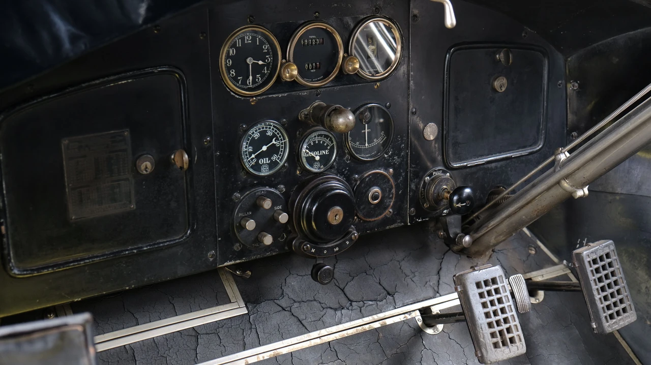 1916 Pierce-Arrow - Image 25 of 30