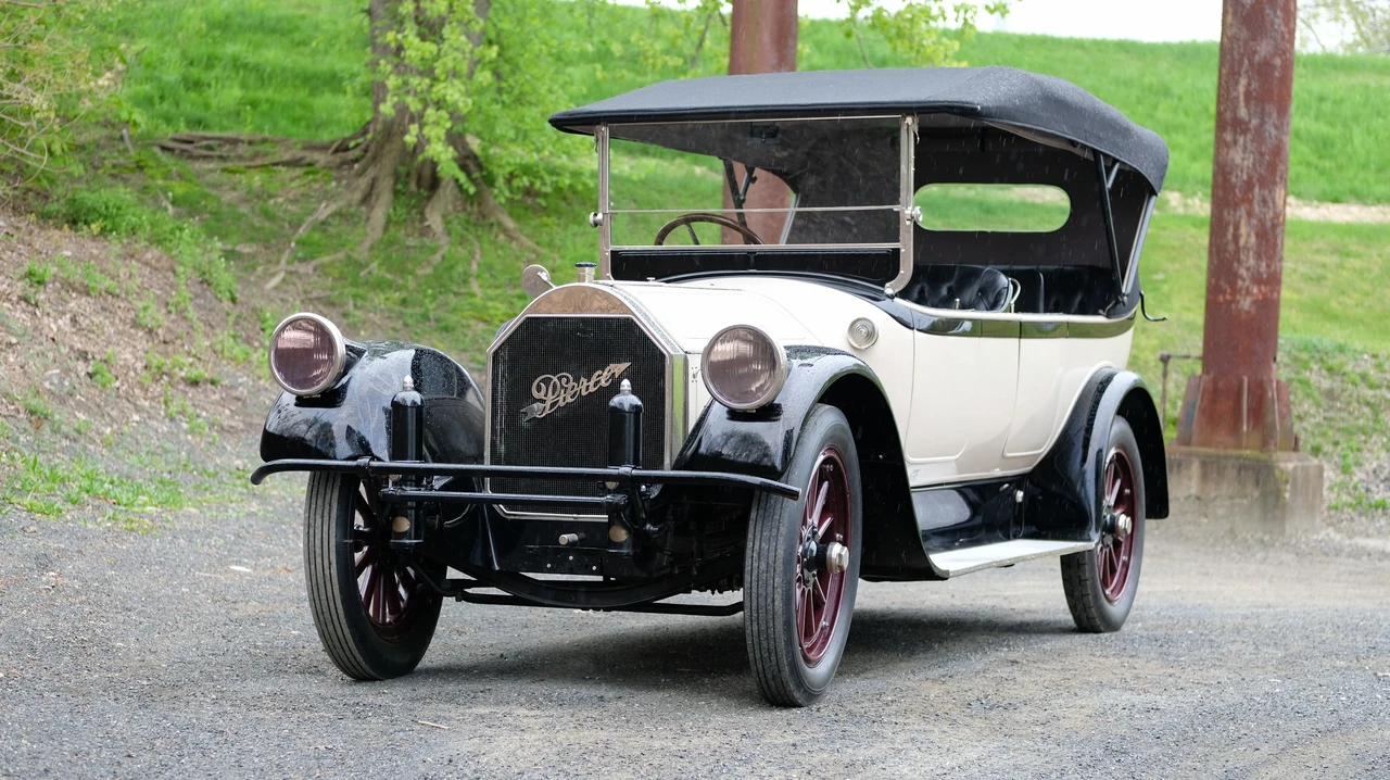 1916 Pierce-Arrow - Image 15 of 25