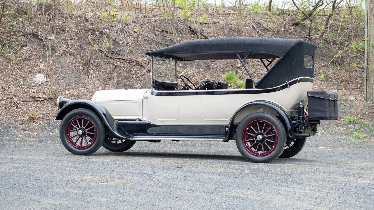 1916 Pierce-Arrow - Image 8 of 25