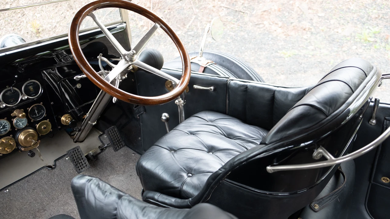 1916 Pierce-Arrow - Image 24 of 25