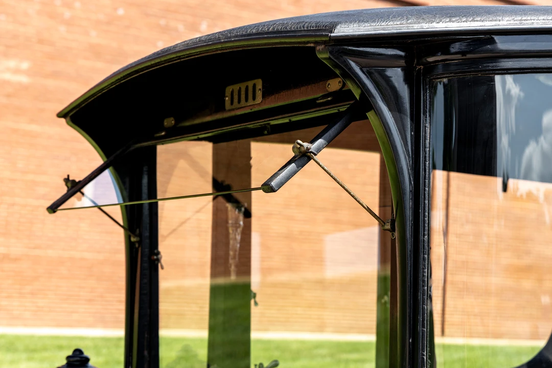 1916 Cadillac Brougham - Image 16 of 31