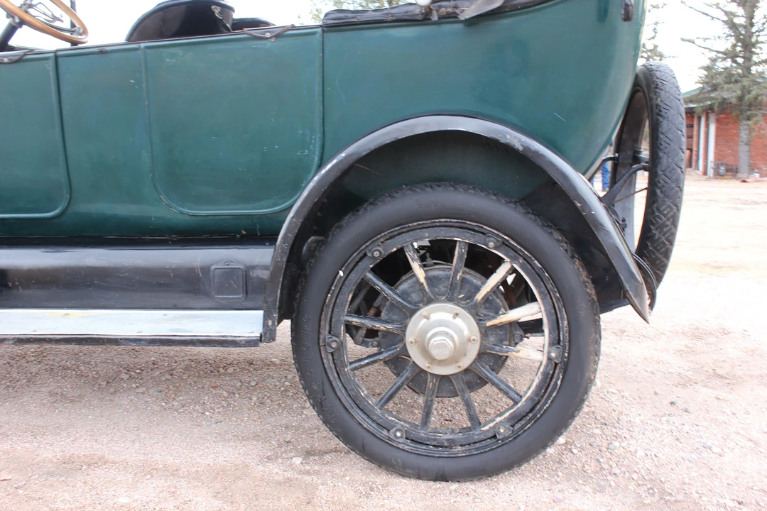 1916 Studebaker Commander - Image 9 of 31