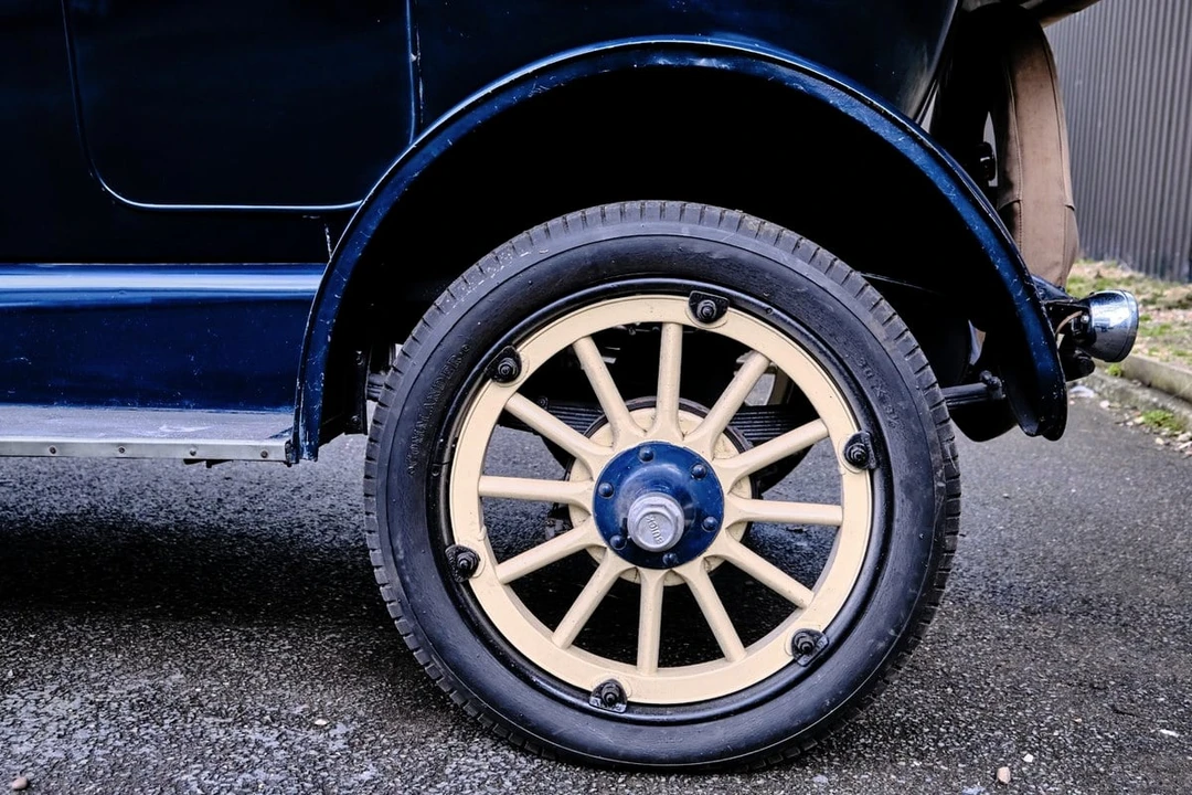 1917 Buick - Image 27 of 30