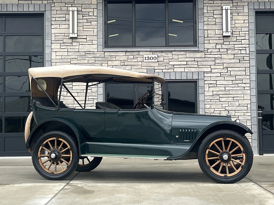 1917 Buick - Image 2 of 31