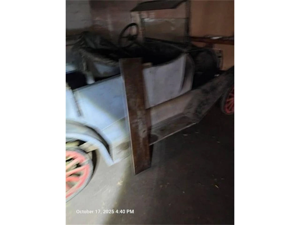 1917 Chevrolet Pickup - Image 2 of 24