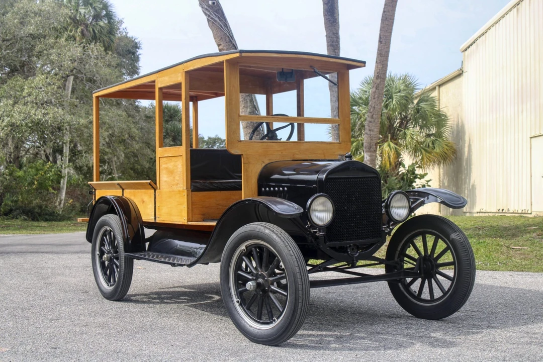1917 Ford Model T Pickup & Model TT - Image 12 of 31