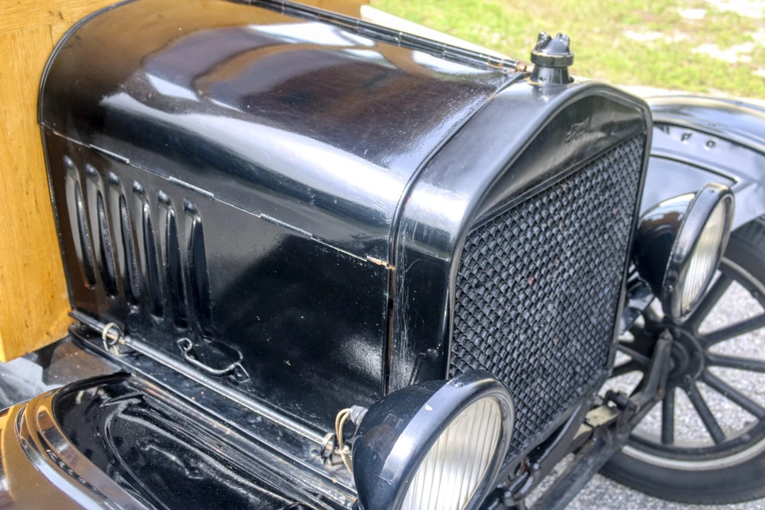 1917 Ford Model T Pickup & Model TT - Image 13 of 31