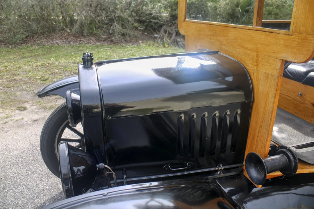 1917 Ford Model T Pickup & Model TT - Image 18 of 31