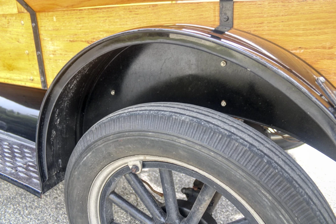 1917 Ford Model T Pickup & Model TT - Image 22 of 31