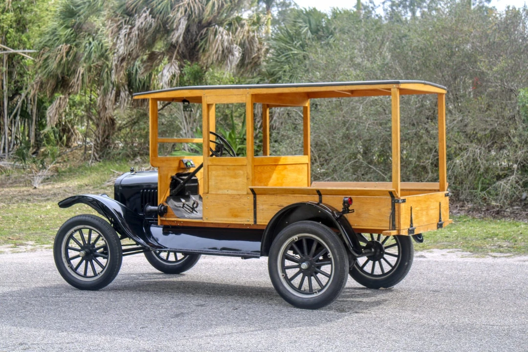 1917 Ford Model T Pickup & Model TT - Image 7 of 31