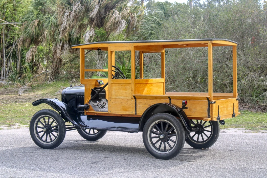 1917 Ford Model T Pickup & Model TT - Image 6 of 31