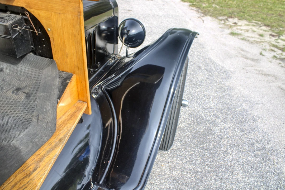 1917 Ford Model T Pickup & Model TT - Image 29 of 31