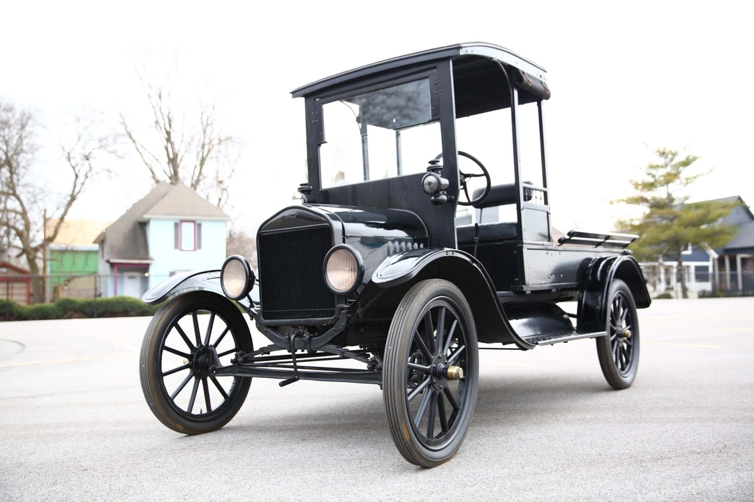 1917 Ford Model T Pickup & Model TT - Image 2 of 31