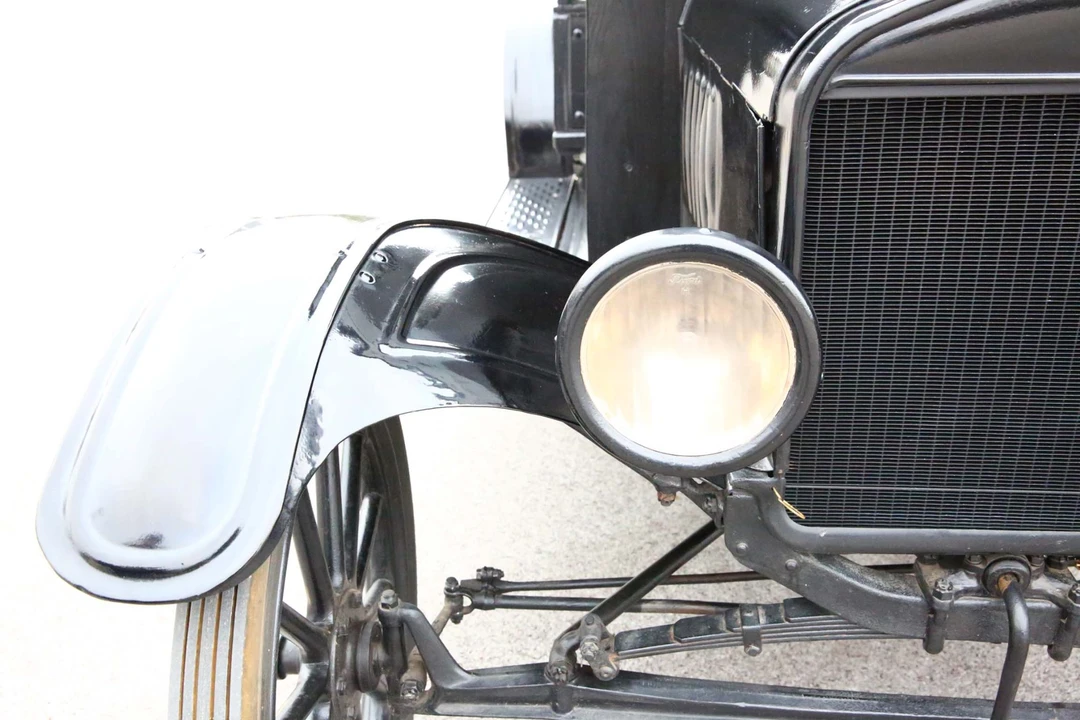 1917 Ford Model T Pickup & Model TT - Image 15 of 31