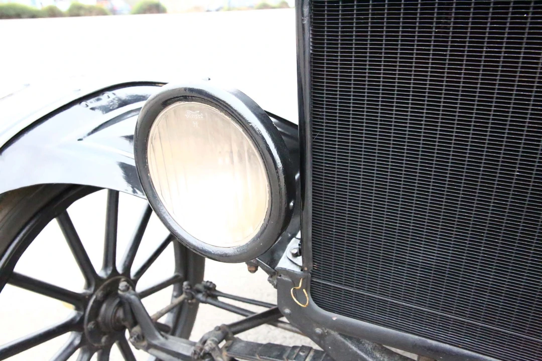 1917 Ford Model T Pickup & Model TT - Image 20 of 31