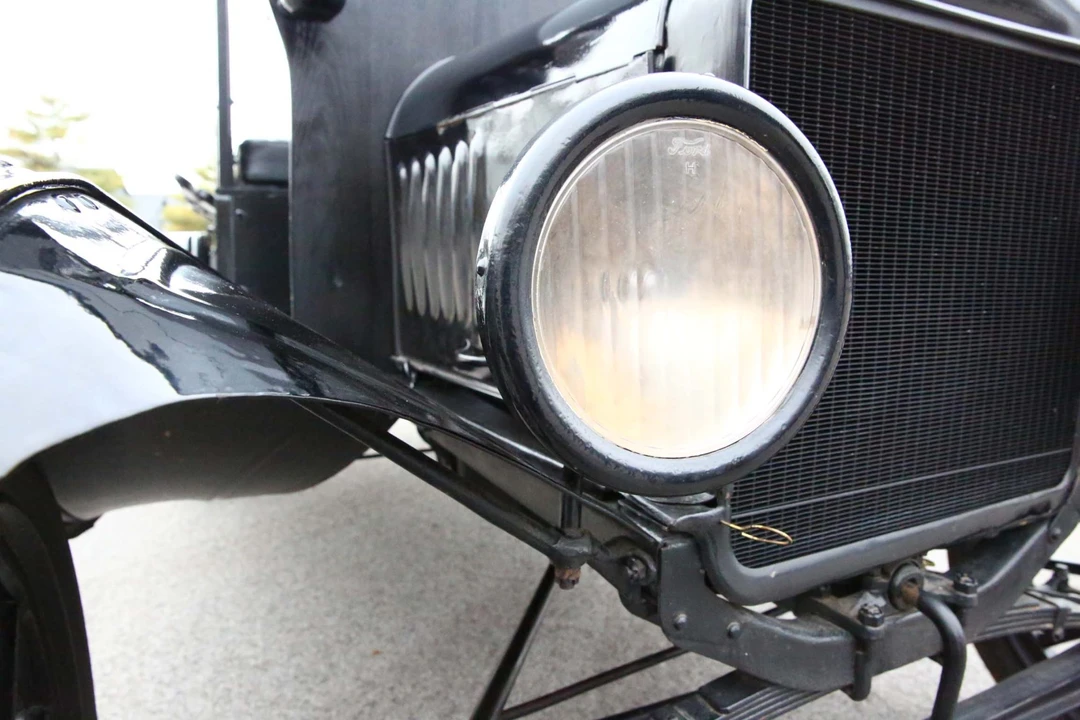 1917 Ford Model T Pickup & Model TT - Image 17 of 31