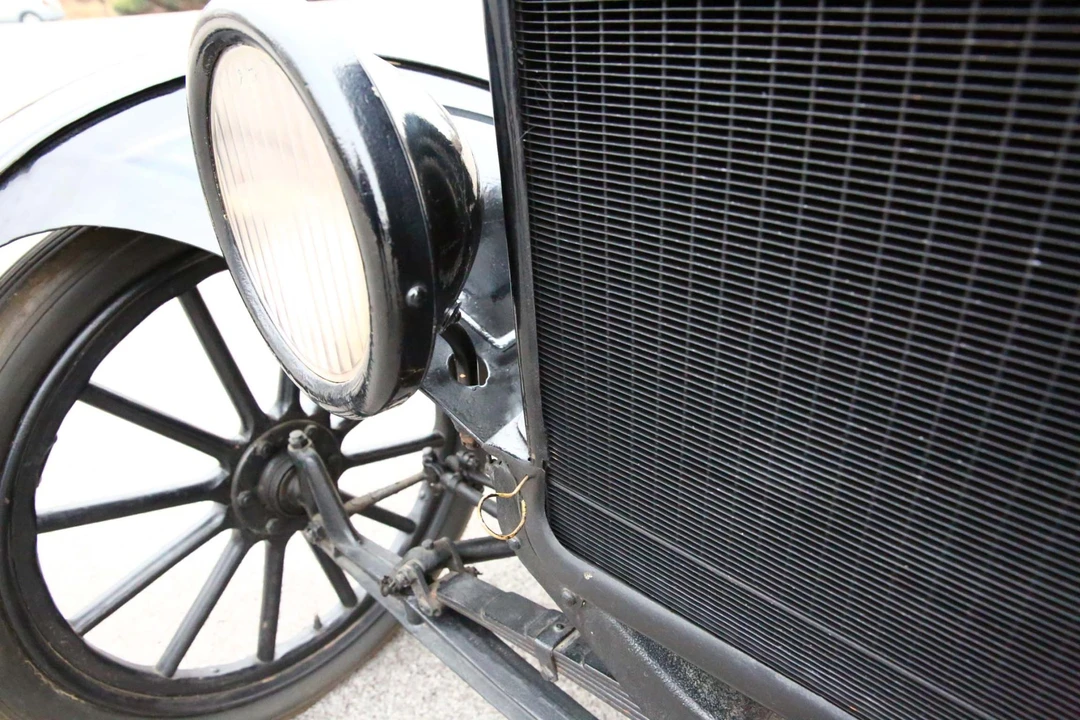 1917 Ford Model T Pickup & Model TT - Image 21 of 31