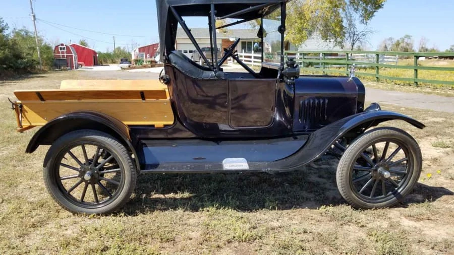 1917 Ford Model T Pickup & Model TT - Image 6 of 7