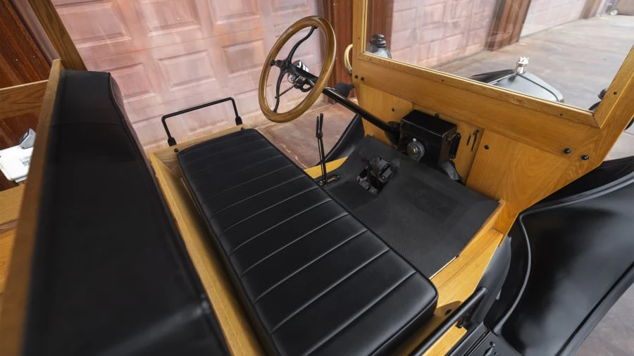 1917 Ford Model T Pickup & Model TT - Image 5 of 20