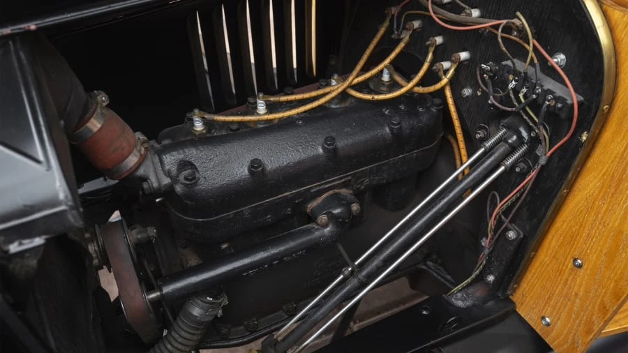 1917 Ford Model T Pickup & Model TT - Image 6 of 20