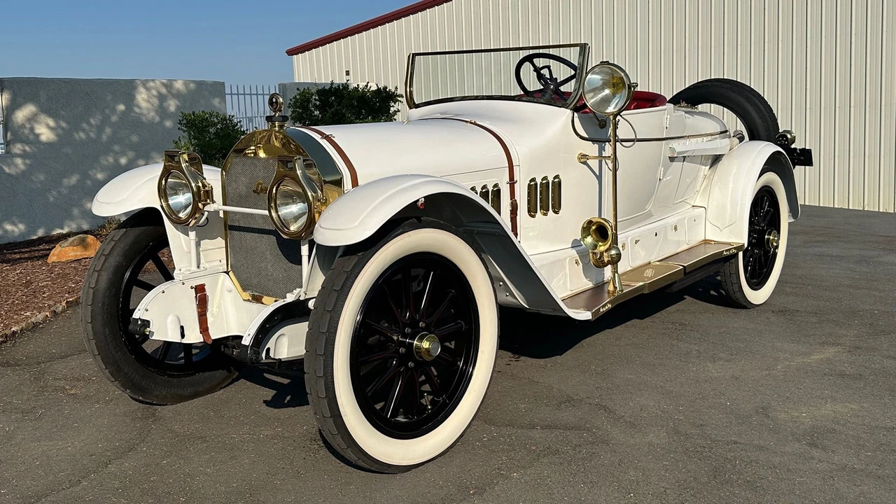 1917 Locomobile - Image 8 of 27