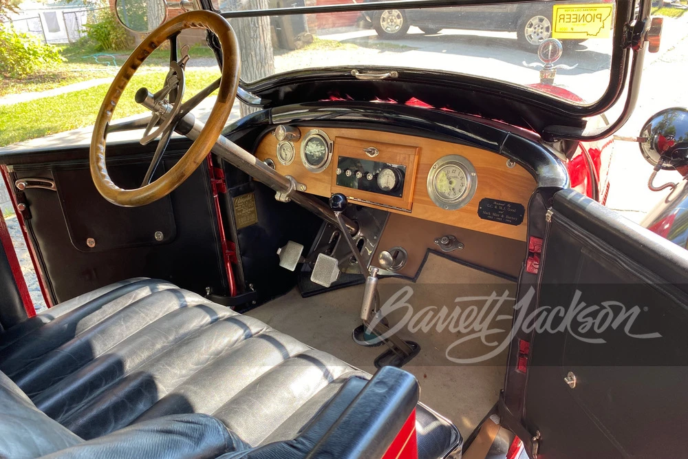 1917 Oldsmobile - Image 3 of 17