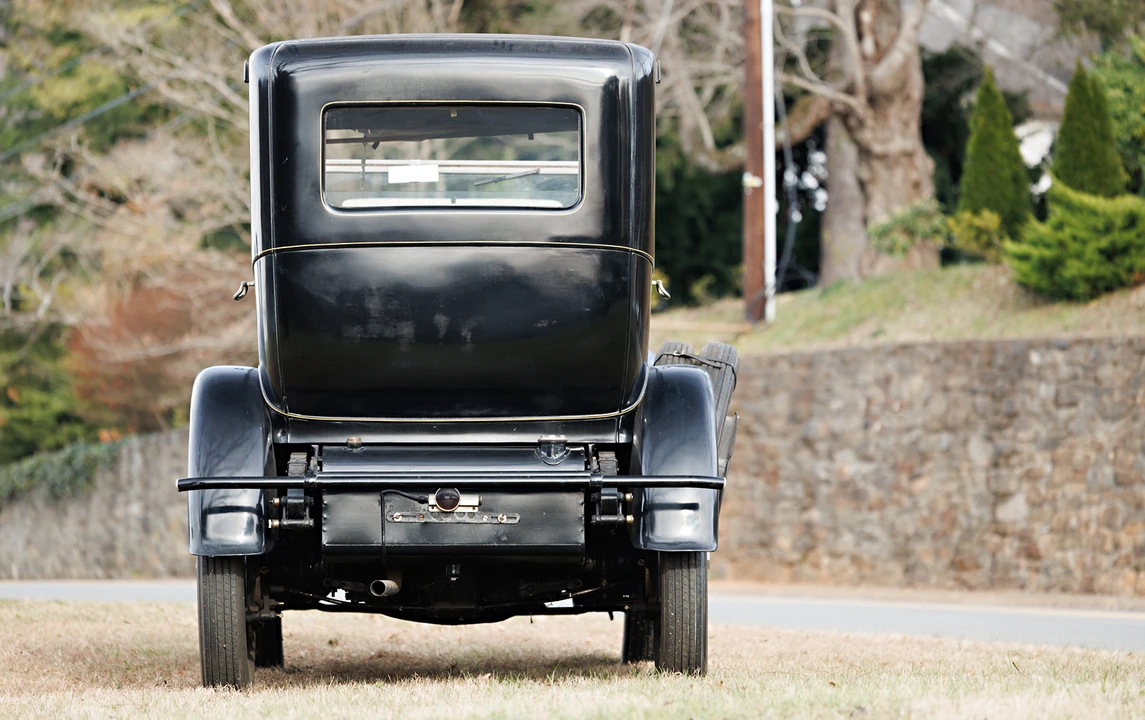 1917 Pierce-Arrow - Image 2 of 15