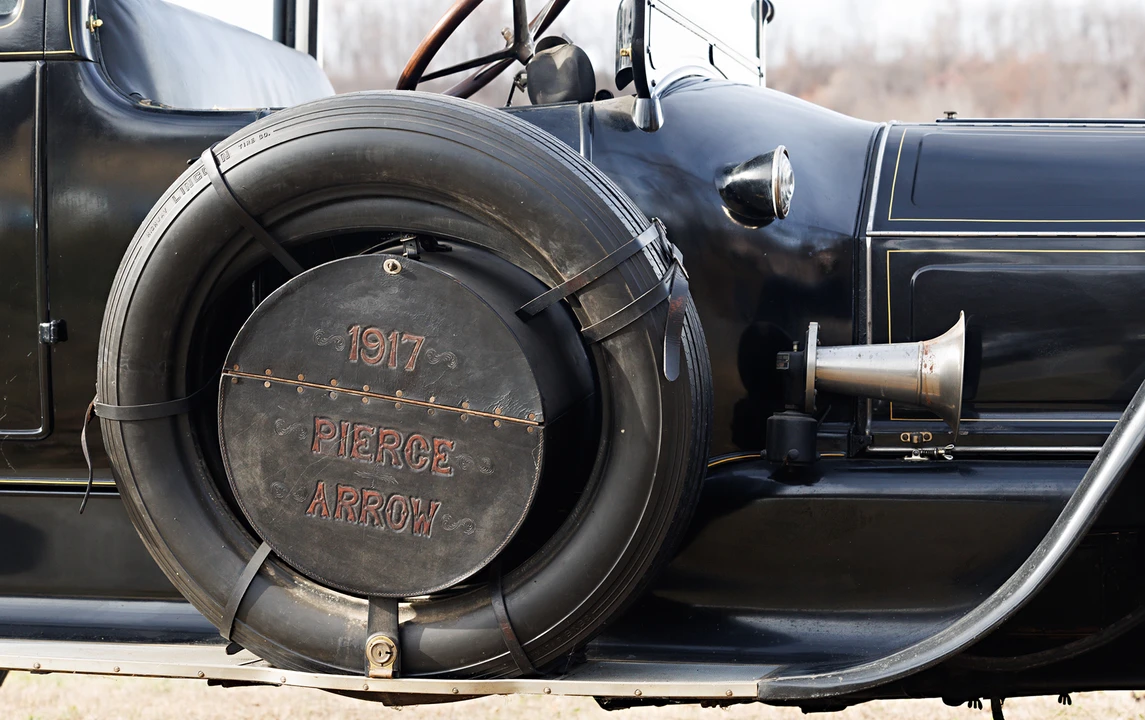 1917 Pierce-Arrow - Image 9 of 15
