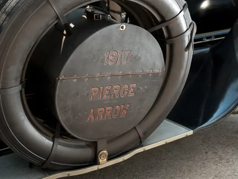 1917 Pierce-Arrow - Image 7 of 14