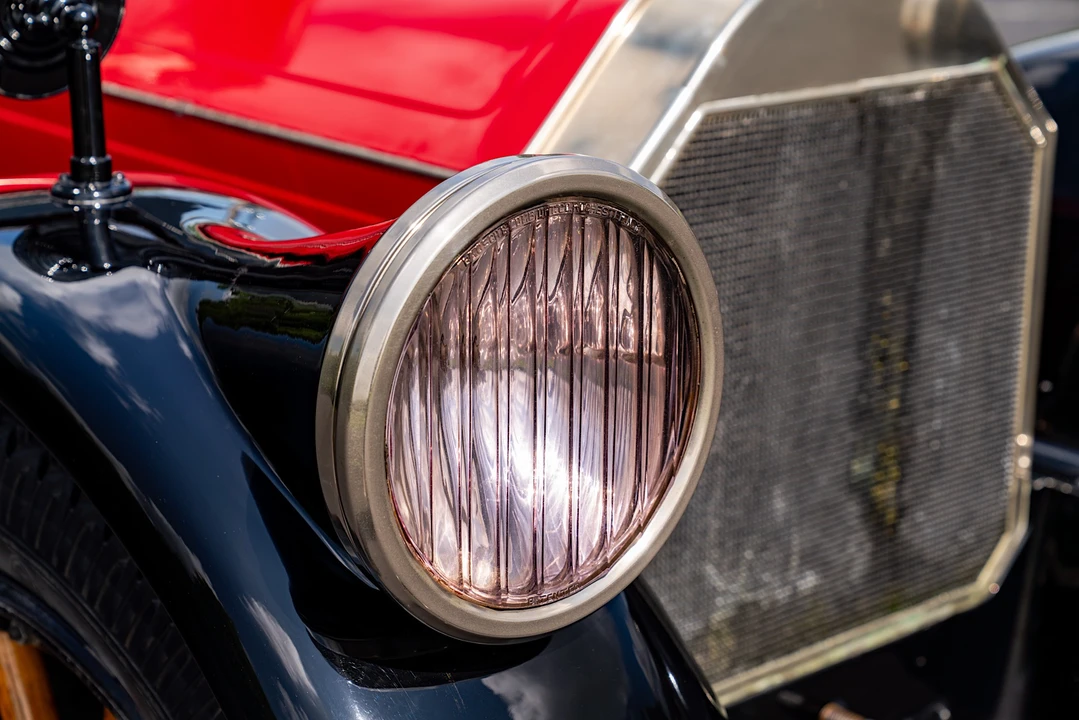 1917 Pierce-Arrow - Image 25 of 31