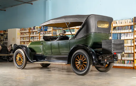 1917 Pierce-Arrow - Image 4 of 24