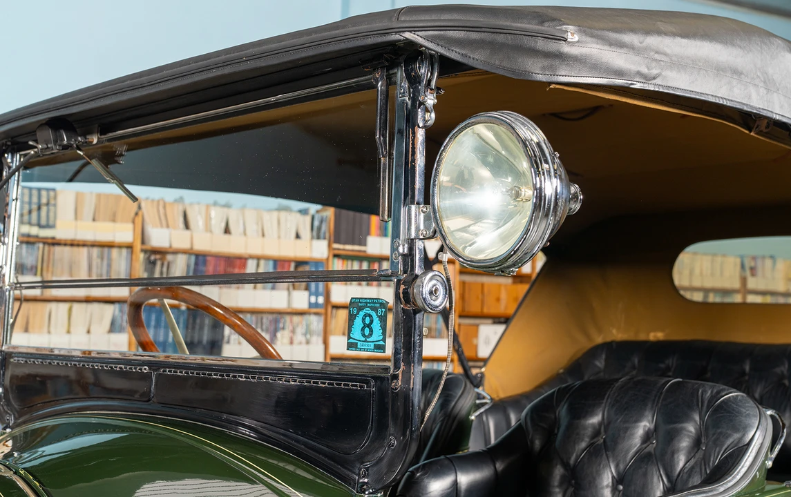 1917 Pierce-Arrow - Image 22 of 24