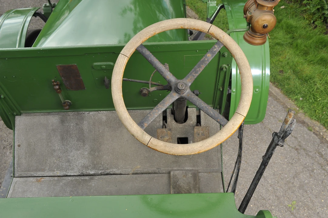 1917 Pierce-Arrow - Image 7 of 14