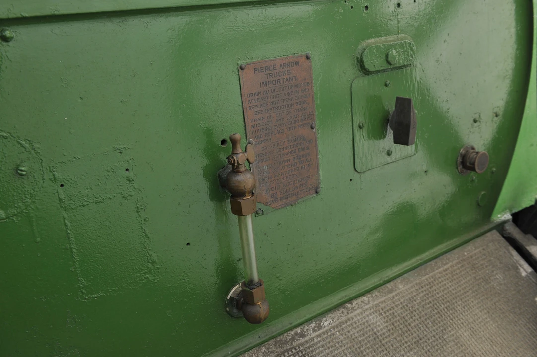1917 Pierce-Arrow - Image 5 of 14