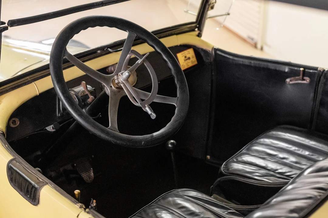 1917 Reo - Image 3 of 20
