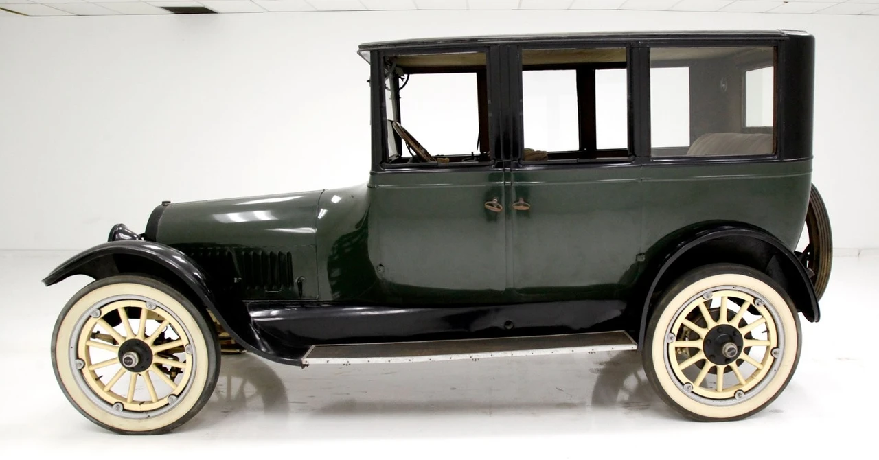 1918 Buick - Image 2 of 31
