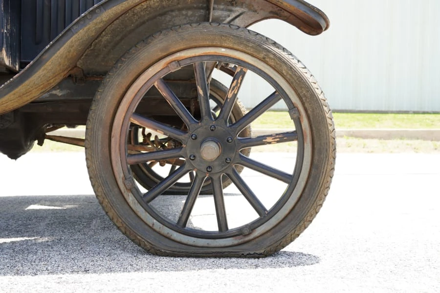 1918 Ford Model T Pickup & Model TT - Image 11 of 31