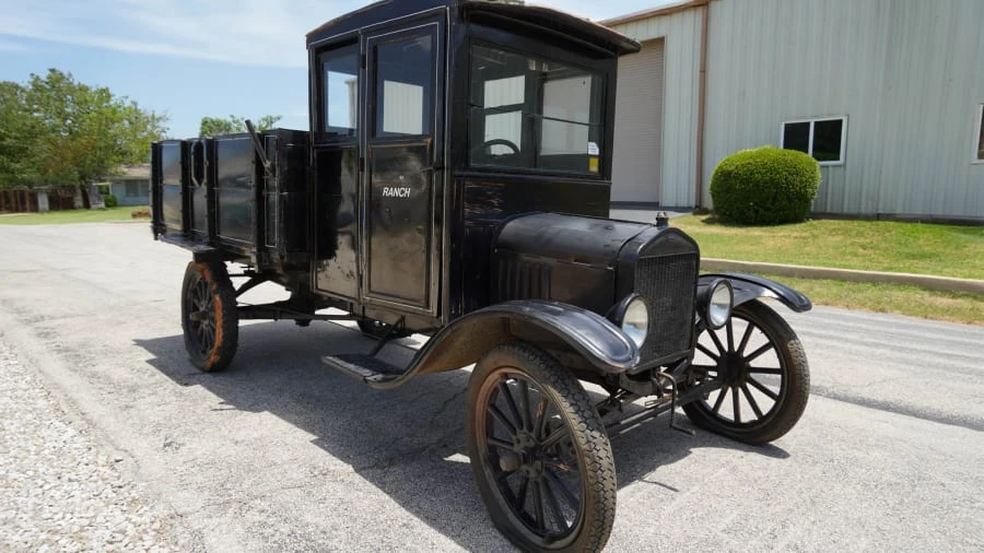 1918 Ford Model T Pickup & Model TT - Image 7 of 31